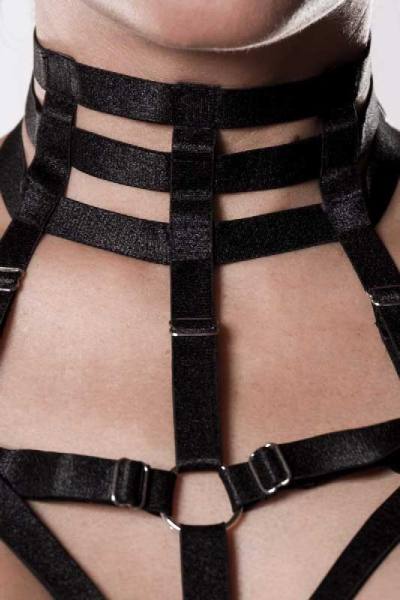 Schwarzes Harness Set mit Strapsgürtel