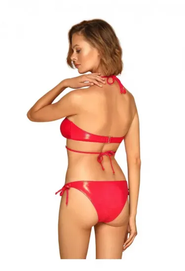 Sexy Bikini in glänzende Rot