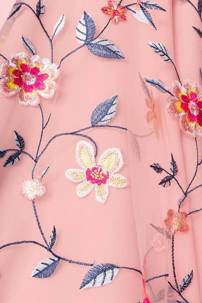 Süßer Blumenkleid mit dreiviertel Ärmeln